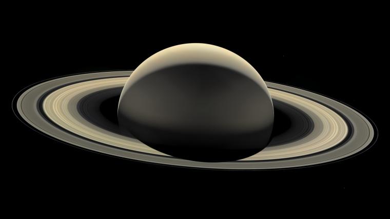 Saturn Photo