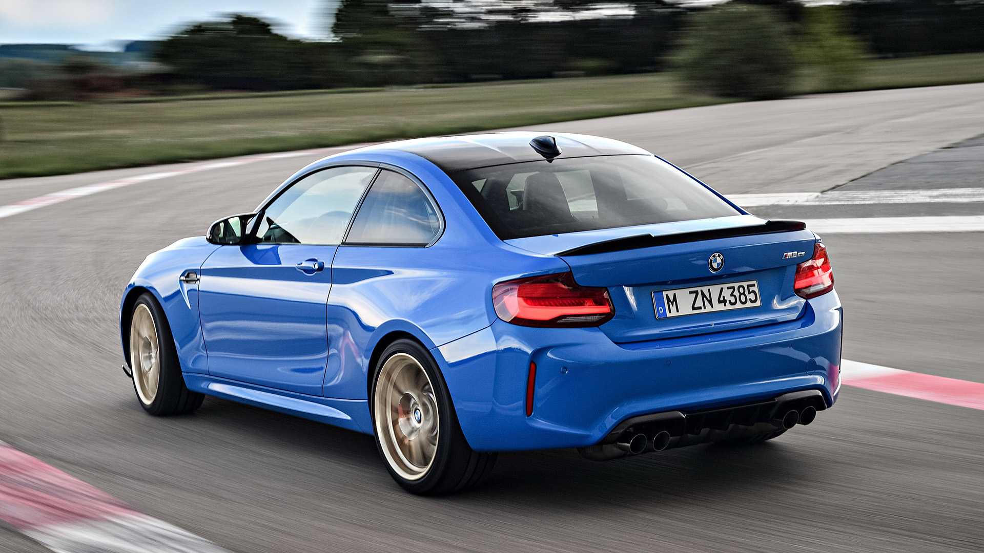 BMW M2 xDrive Coupe Backgrounds